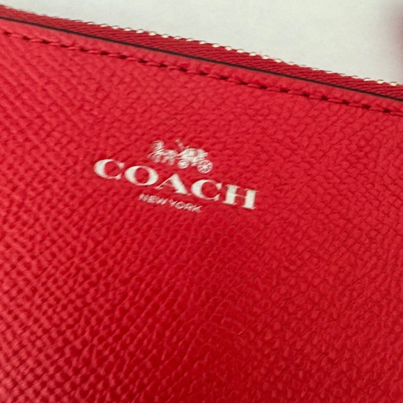 COACH Corner Zip Key Pouch – Bright Red – NWT - Picture 2 of 5